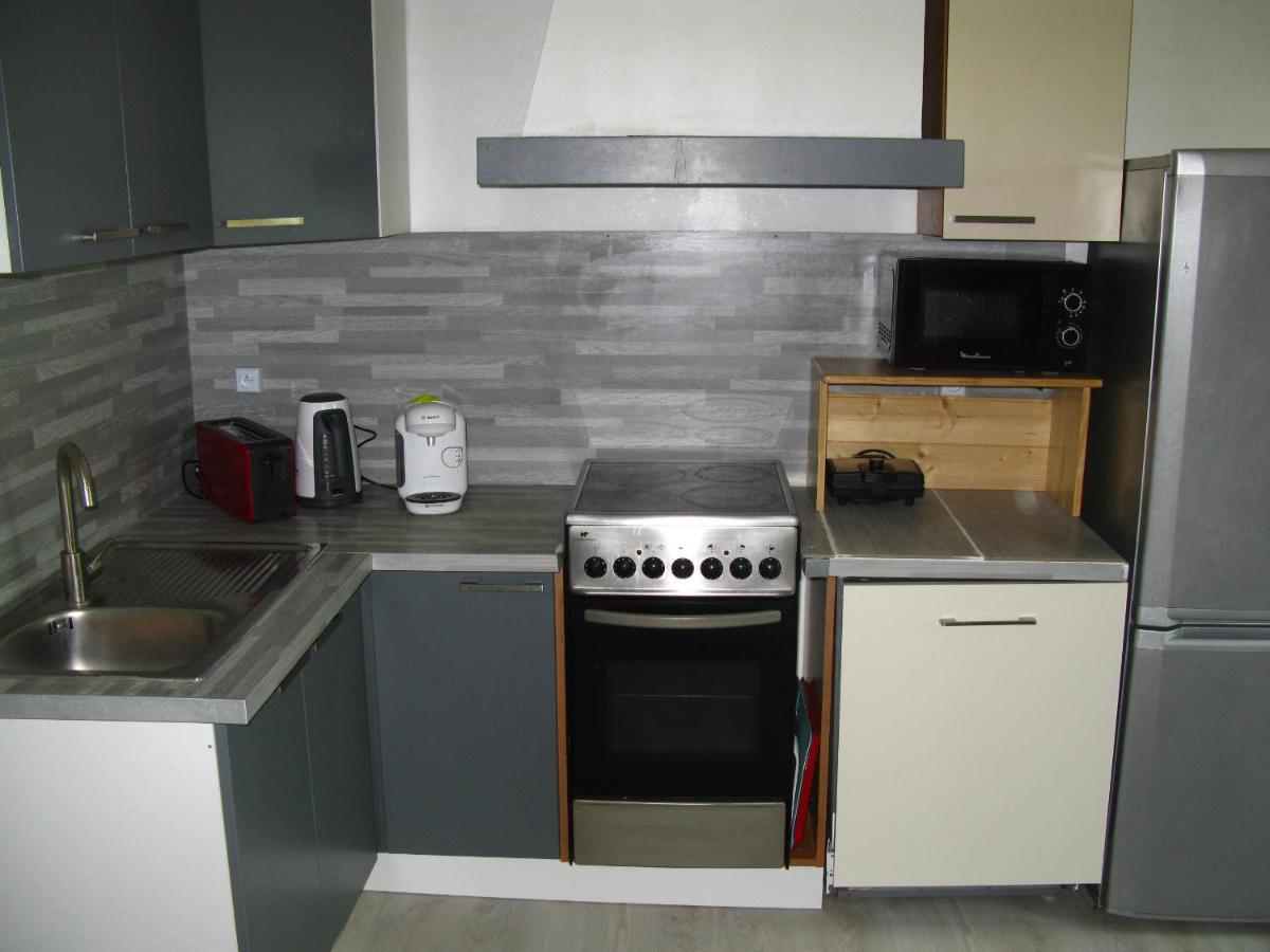 Location& Gites Sarrians Esterno foto